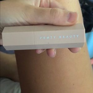 Fenty beauty highlight stick